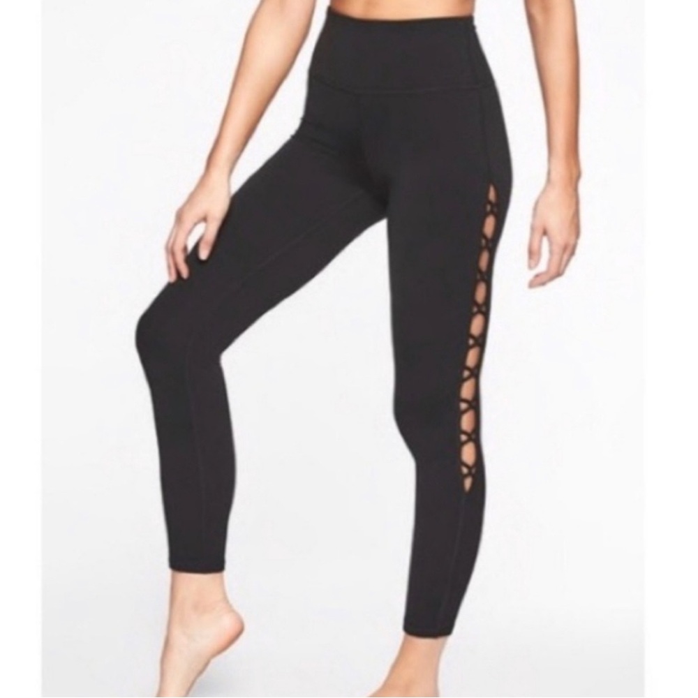 Athleta Shiva 7/8 Leggings Criss Cross Side Leg Design Size S